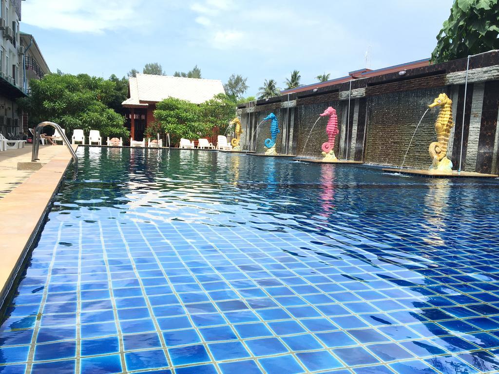 Phi Phi Maiyada Resort Exterior photo